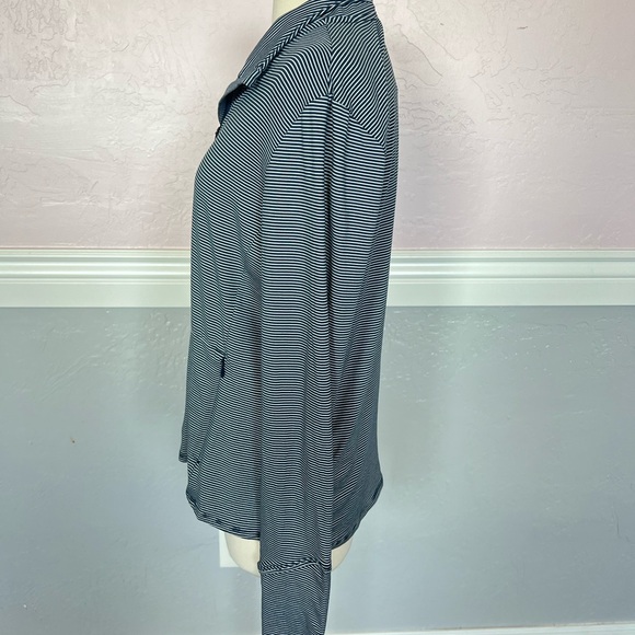 Market & Spruce Active 1/4 Zip Pullover White Blue Athletic Top Long Sleeve SZ M - Picture 4 of 12